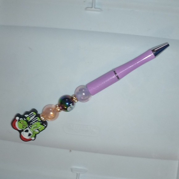 Halli Pen - Picture 1 of 2